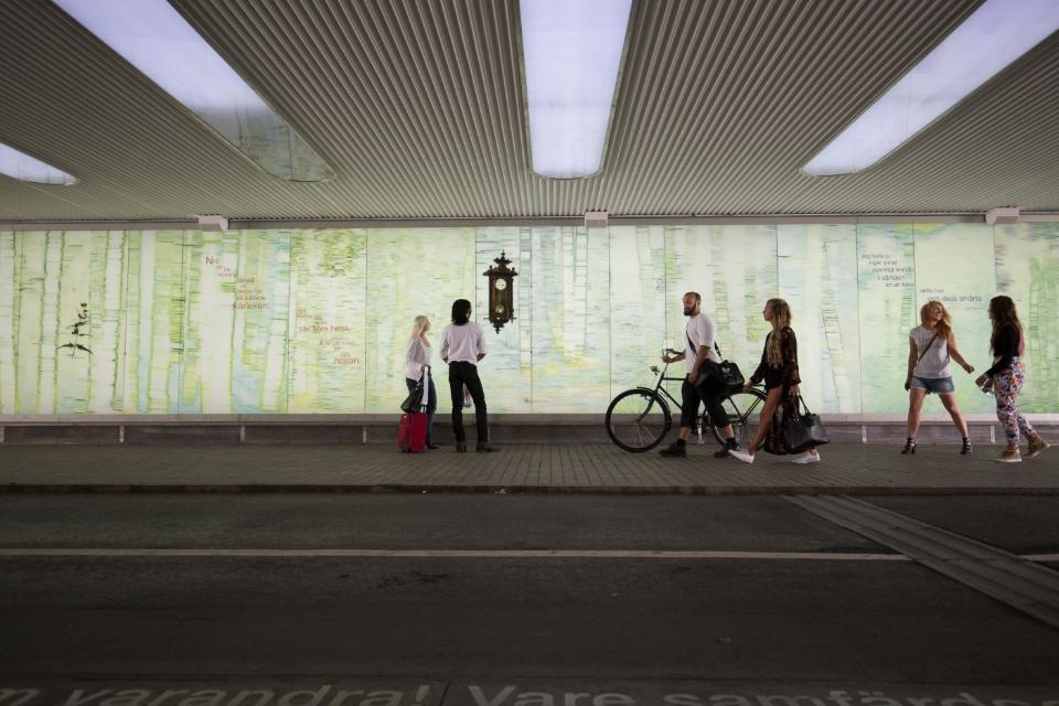 Tunnel med ungdomar